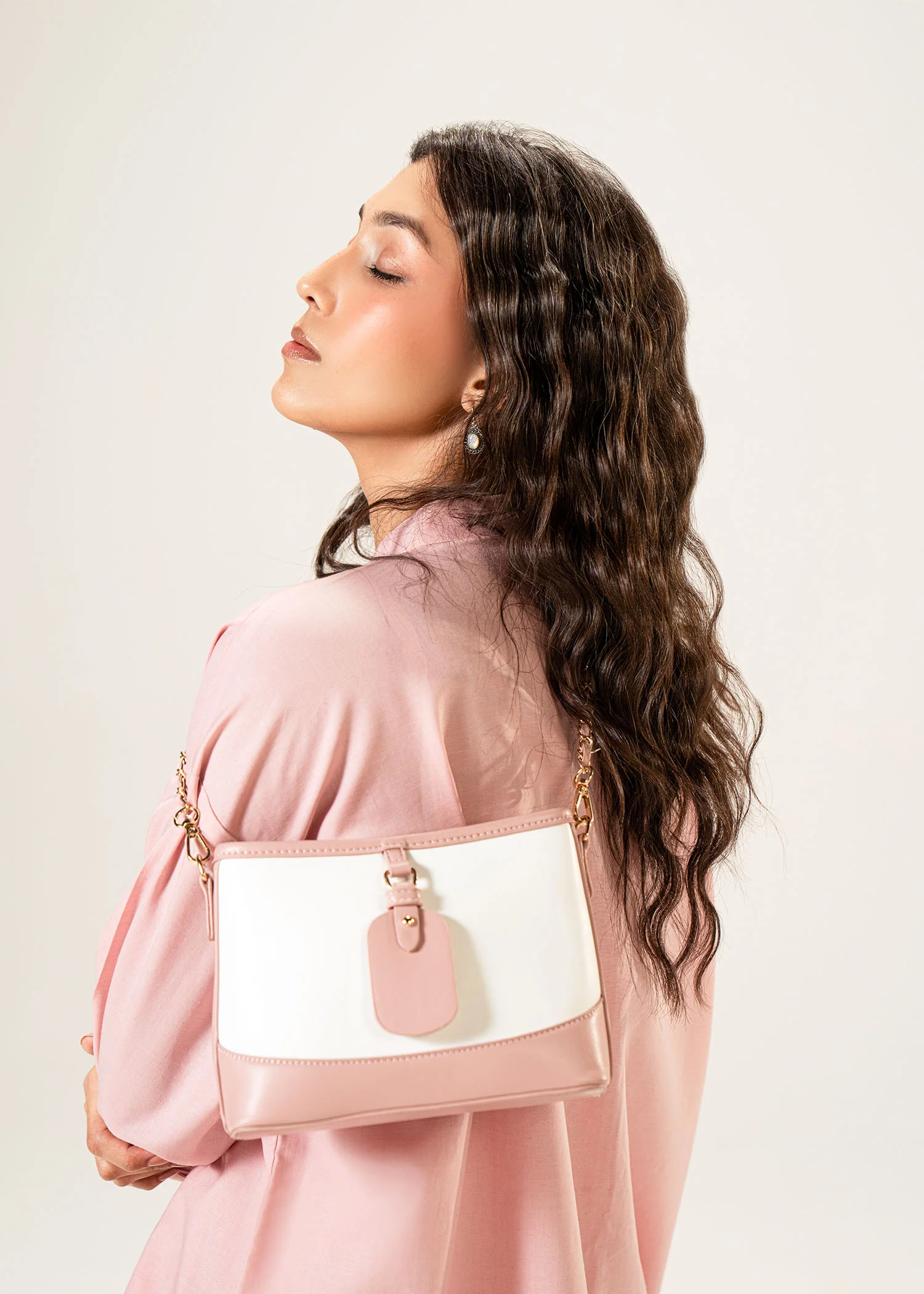 Contrasting shoulder bag- R7 - Image 3