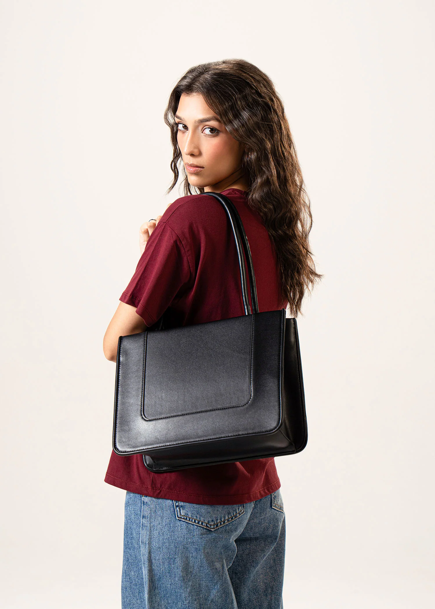 Boxy Shoulder bag- R956 - Image 3