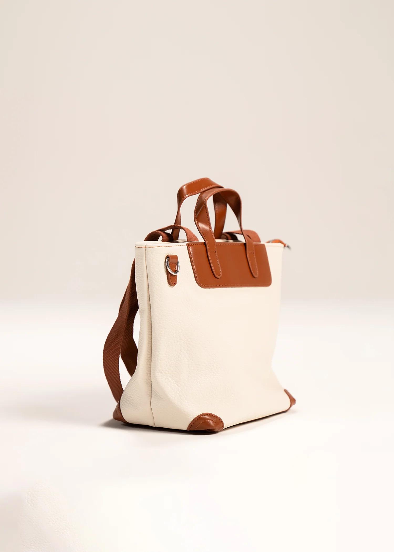 White Canvas Tote with Tan Leather Details- 2734-KOA-B-S25 - Image 3
