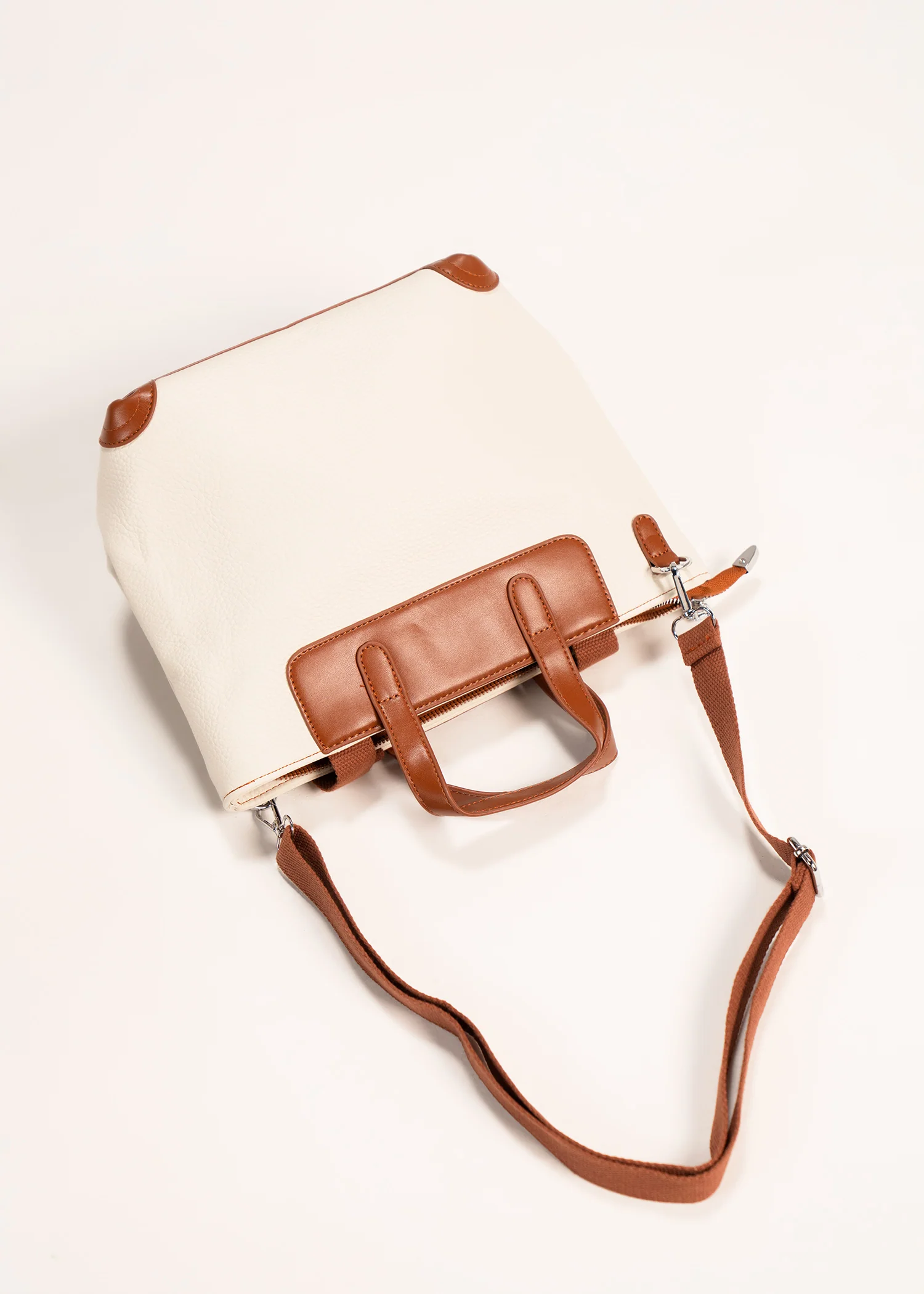White Canvas Tote with Tan Leather Details- 2734-KOA-B-S25 - Image 5