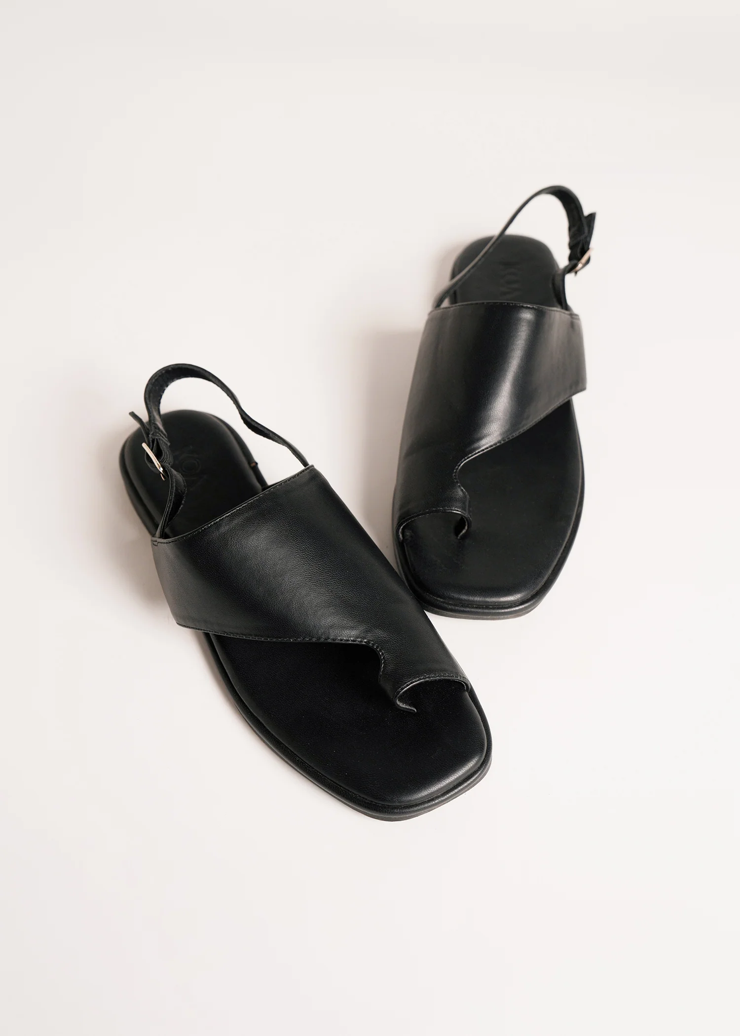 Wide strap toe ring sandal- R910 - Image 6