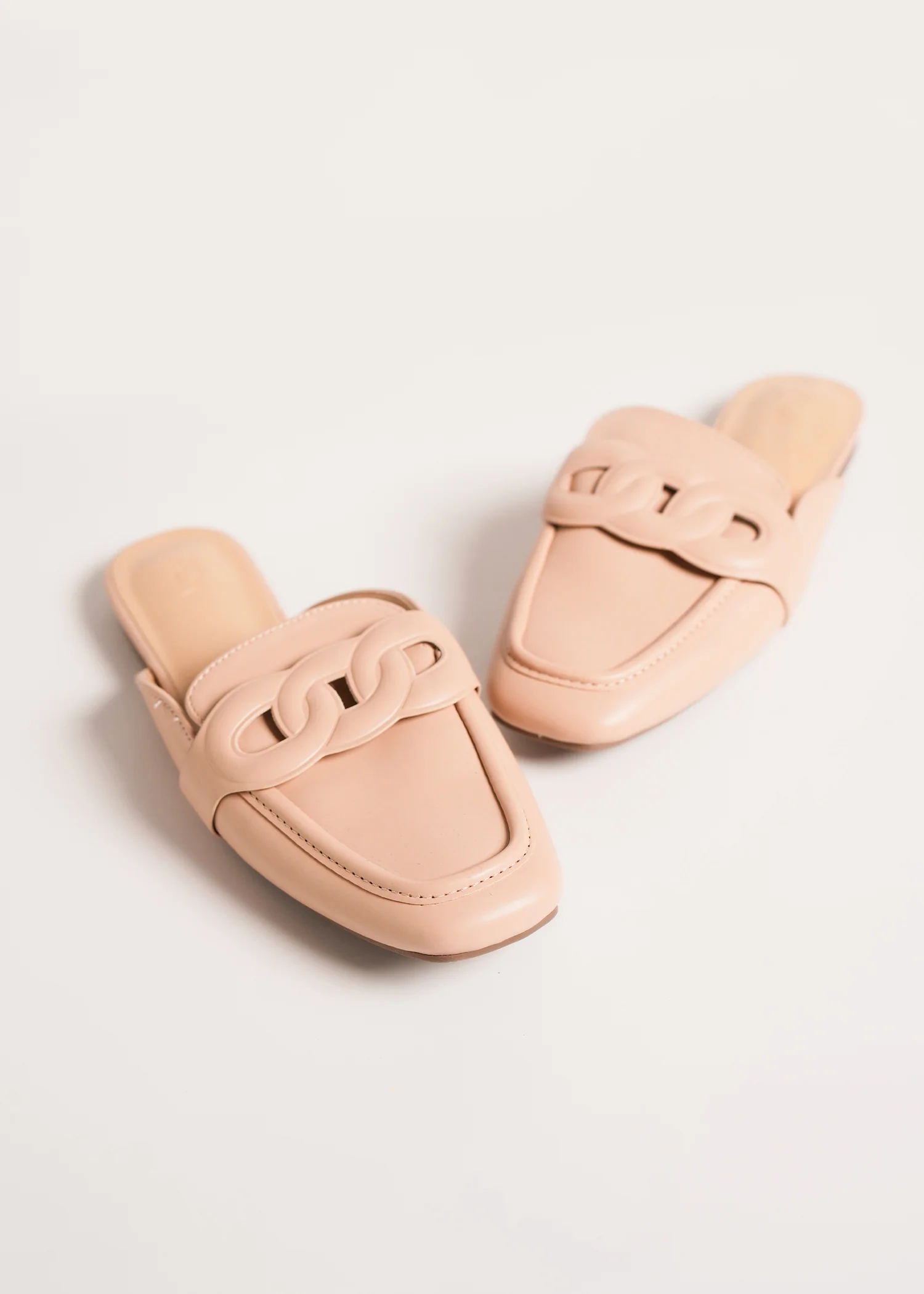 Chain link slip-on Loafers- R21SS14361 - Image 4