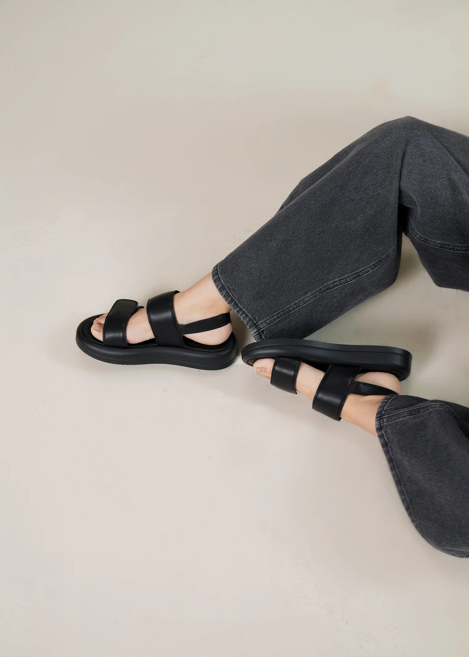 Padded strap flatform Sandals- R25SS00647 - Image 5