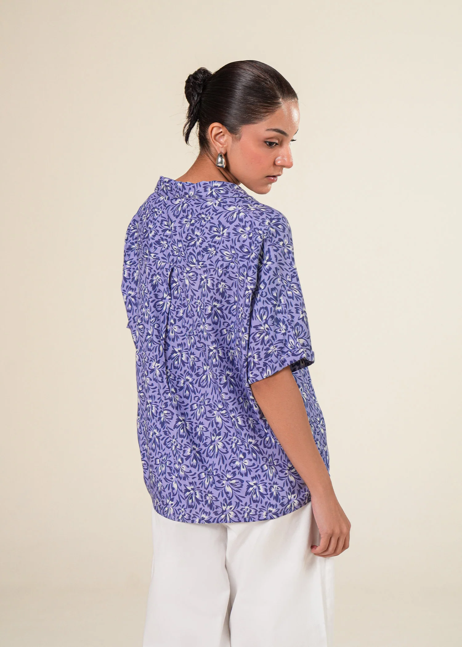 Notch Collar Dropped Shoulder Floral Shirt- WS25-261 - Image 4