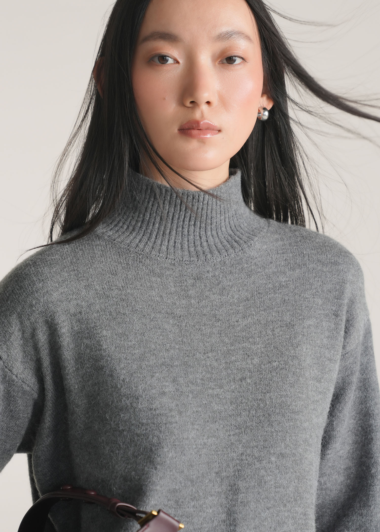 High Neck Relaxed Fit Sweater- WS25-336 - Image 4