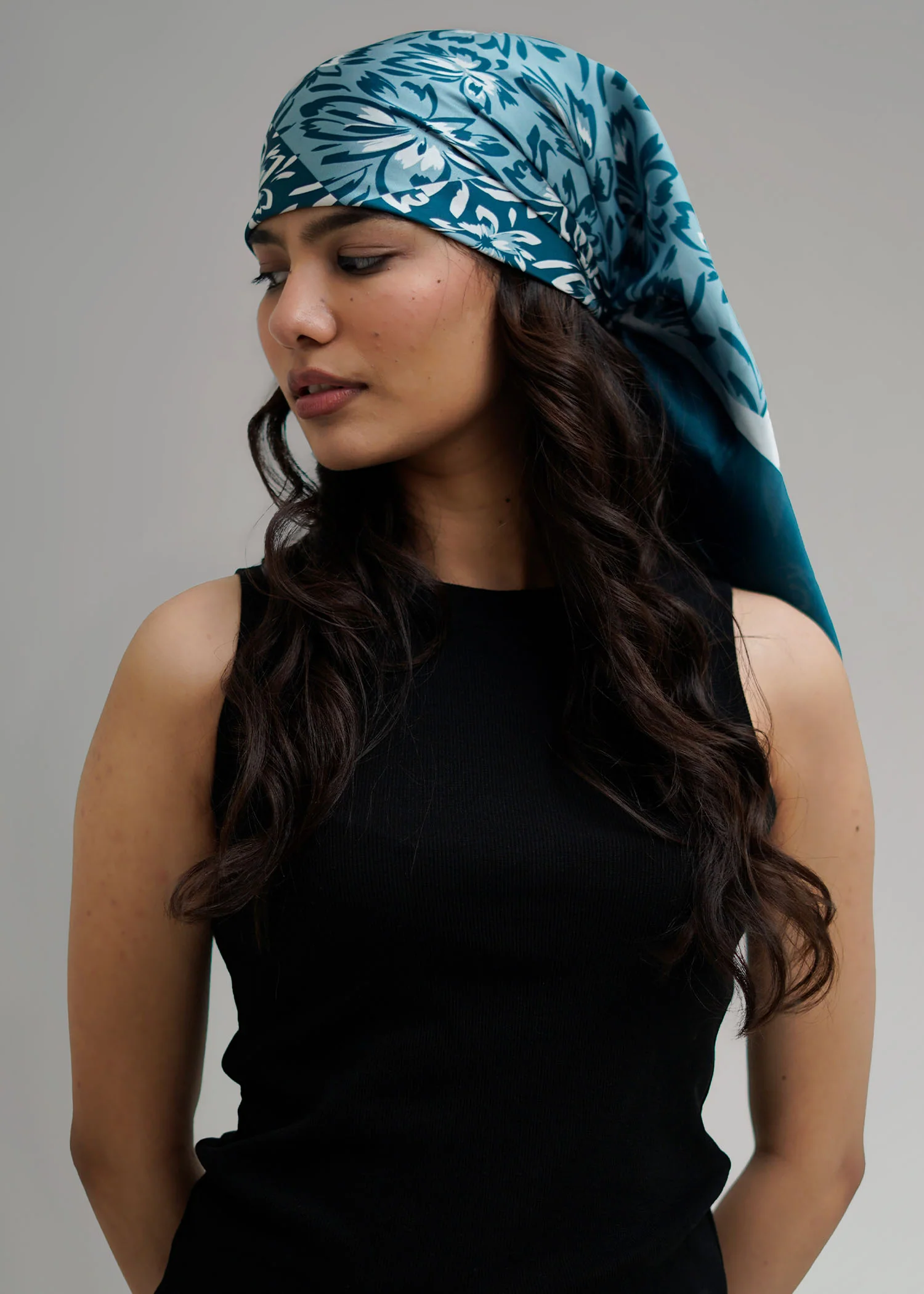 Digital Print square scarf- WS26-159 - Image 3