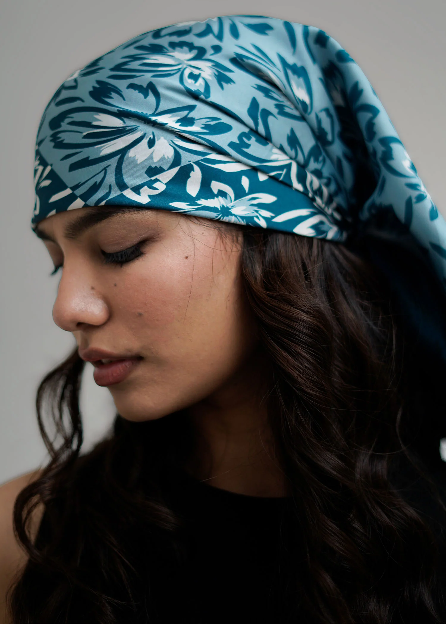 Digital Print square scarf- WS26-159 - Image 4