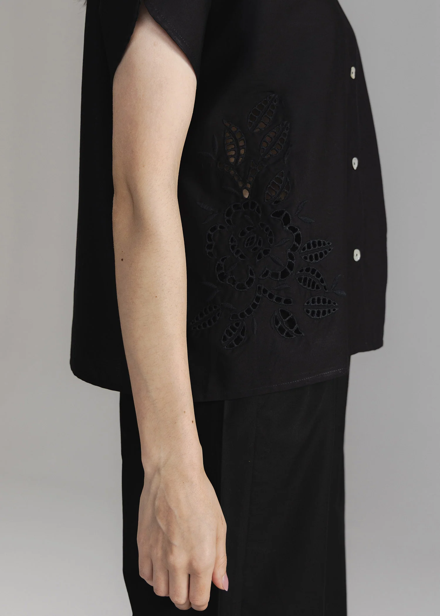 Schiffli Button Down Shirt- WS26-90 - Image 3